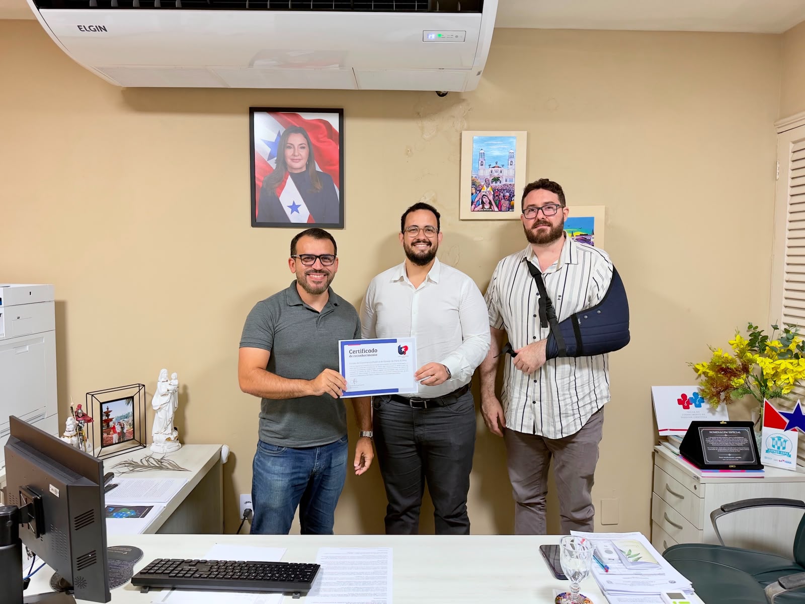 UDEPA entrega Certificado de Reconhecimento em Inovação e Transformação Digital à EGPA